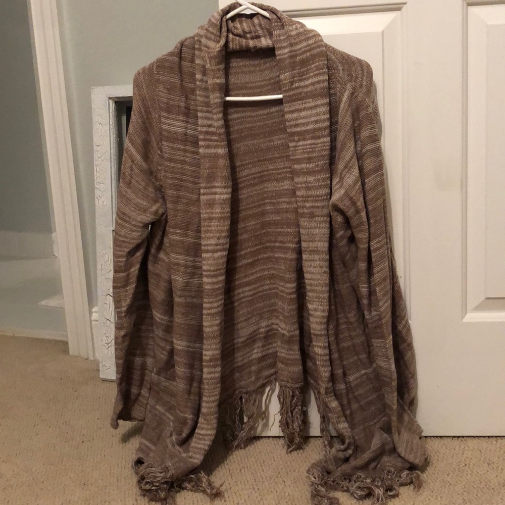 super cute | barely worn cardigan!!